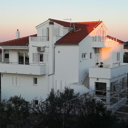 Apartmani Daniela Murter Exterior photo